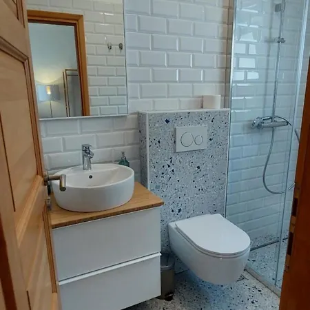 بيت ضيافة Luka 3*