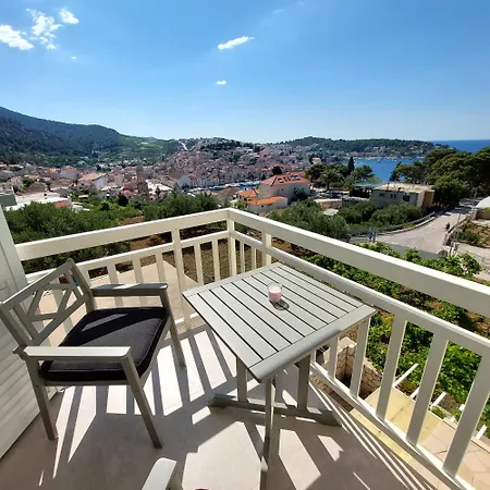 Luka بيت ضيافة